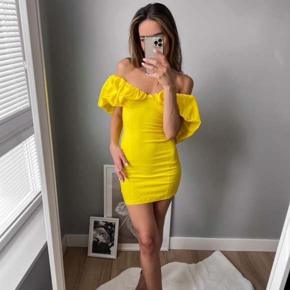 ZARA WOMAN NWT YELLOW RUCHED BALLOON SLEEVES DRESS SIZE SMALL - Picture 3 of 9